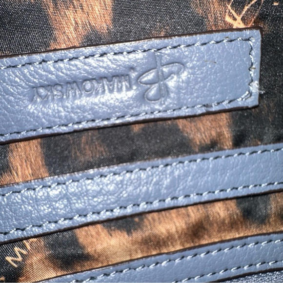 B. Makowsky Elegant Gray Leather Shoulder Bag - Picture 8 of 8